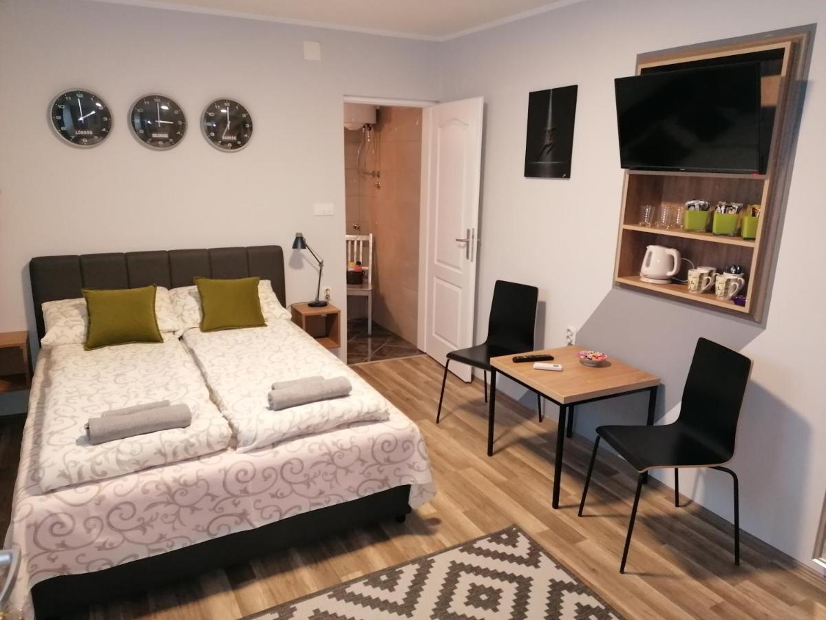 Sombor 19 Central Apartment Luaran gambar